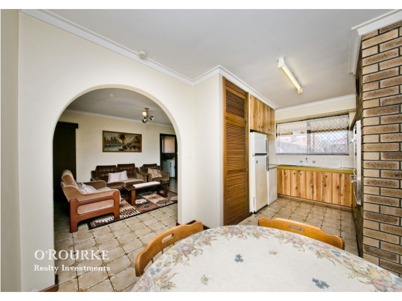 30 Oriole Street, Stirling WA 6021