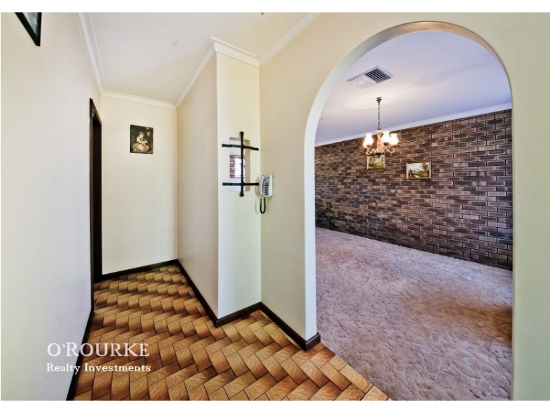 30 Oriole Street, Stirling WA 6021