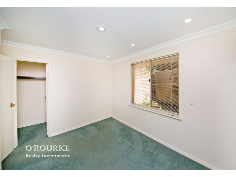 10 Chivrell Rise, Gwelup WA 6018