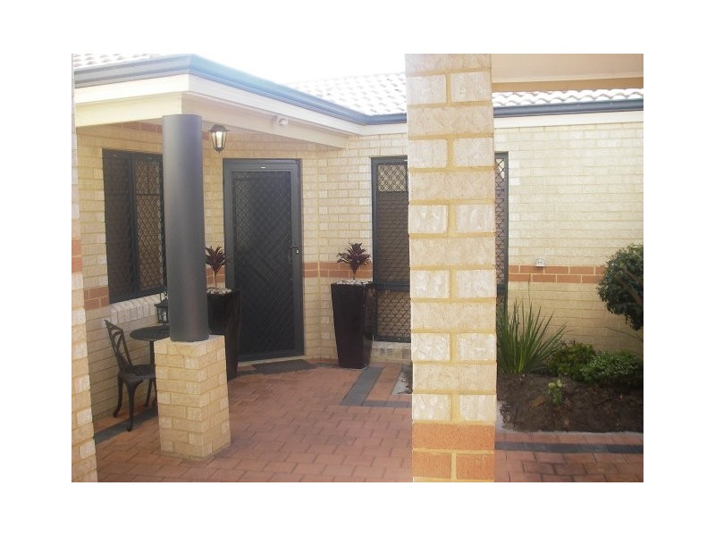 3/6 Muir Street, Innaloo WA 6018