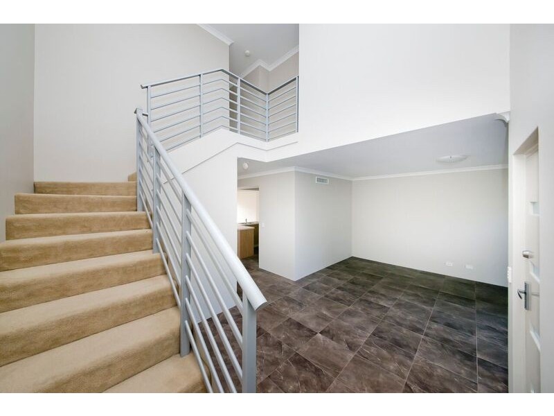 11b Civic Place, Stirling WA 6021