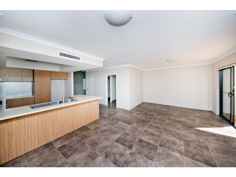 11b Civic Place, Stirling WA 6021