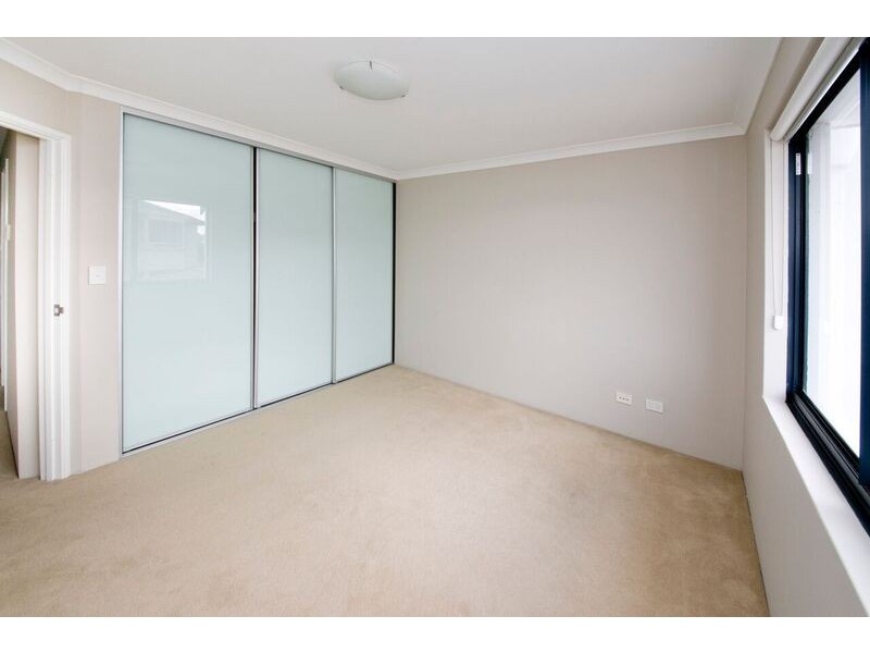 11b Civic Place, Stirling WA 6021