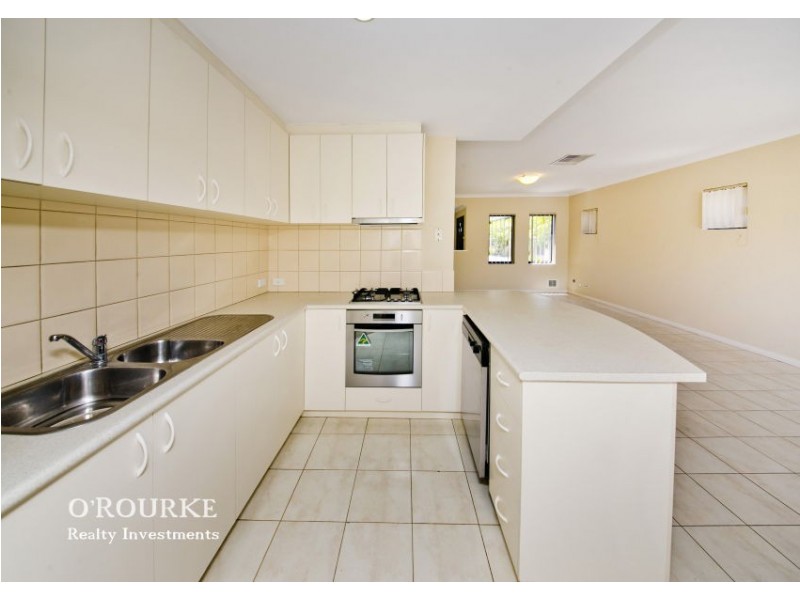2/143 Ravenscar Street, Doubleview WA 6018