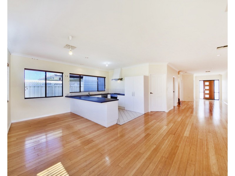 220 Huntriss Road, Innaloo WA 6018