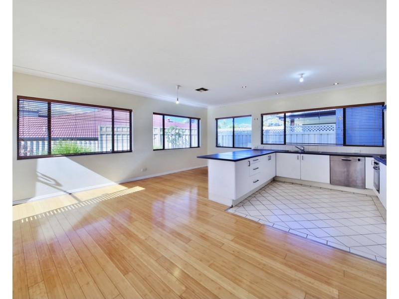 220 Huntriss Road, Innaloo WA 6018