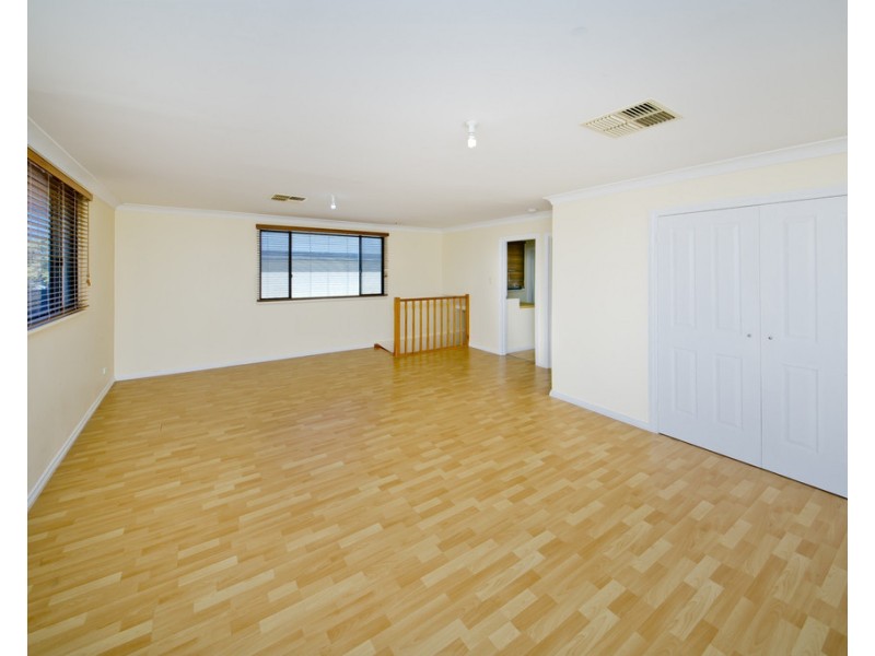 220 Huntriss Road, Innaloo WA 6018