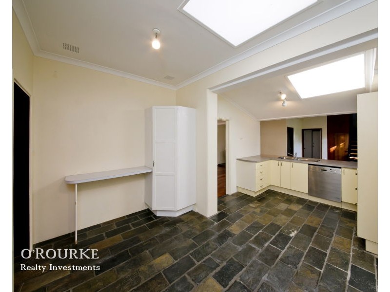 249 Grand Promenade, Doubleview WA 6018