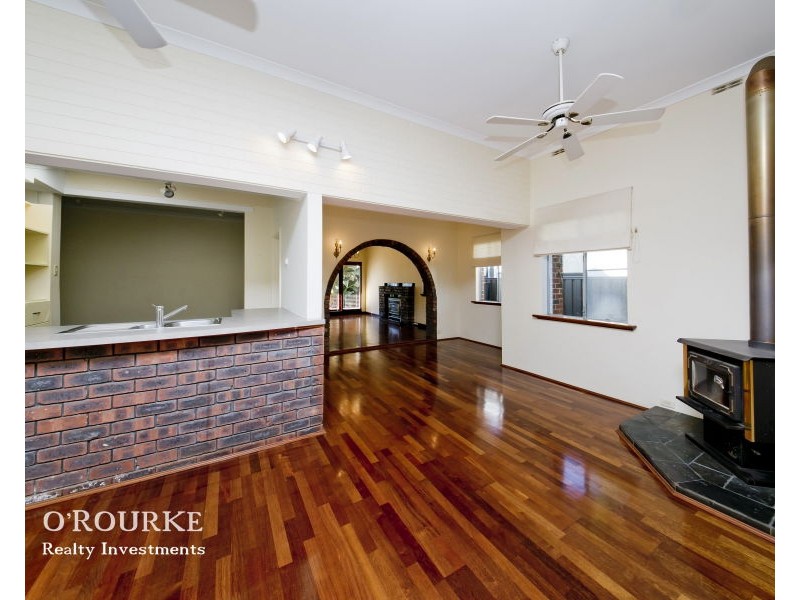 249 Grand Promenade, Doubleview WA 6018