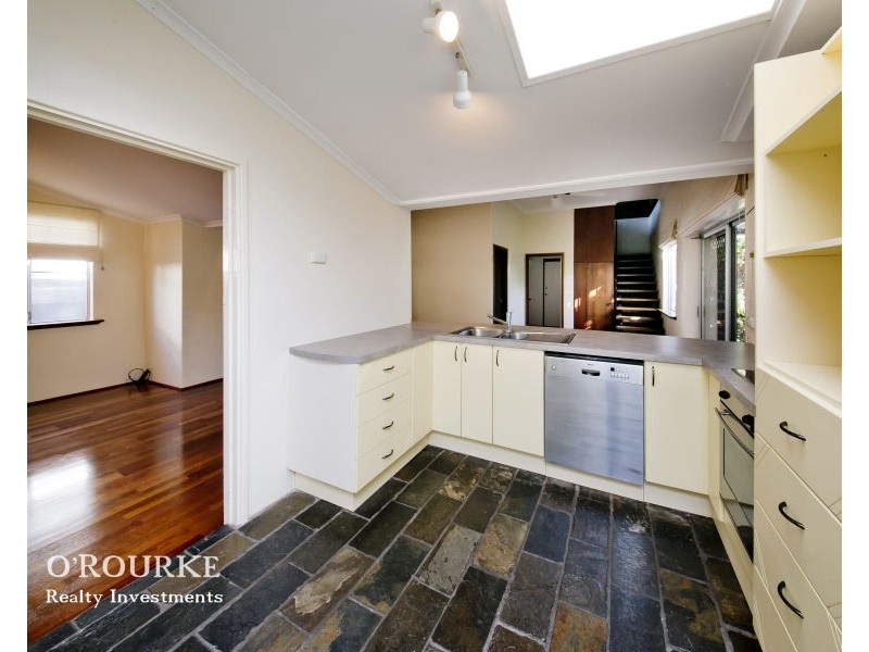 249 Grand Promenade, Doubleview WA 6018