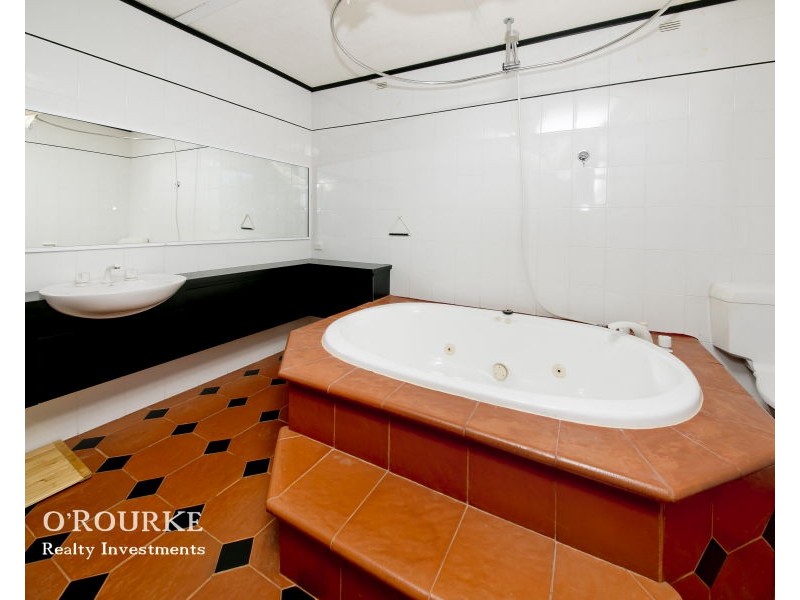 249 Grand Promenade, Doubleview WA 6018