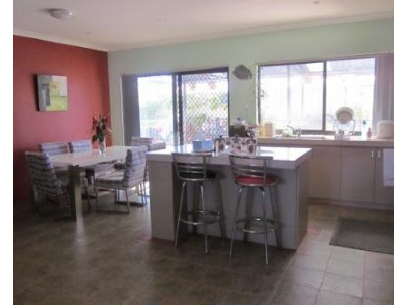 11 Repens Way, Banksia Grove WA 6031