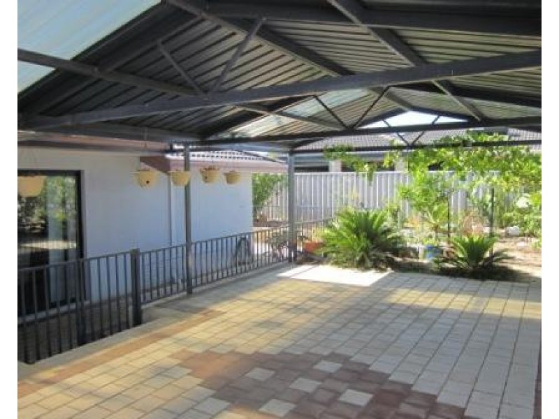 11 Repens Way, Banksia Grove WA 6031