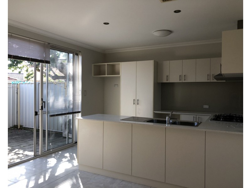 3/23 Crocker Way, Innaloo WA 6018