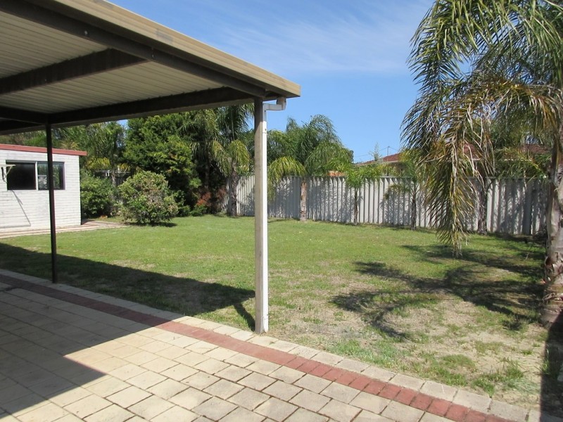 5 Pannell Way, Girrawheen WA 6064