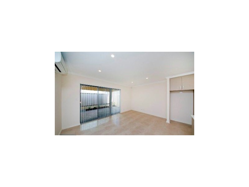 30A Laurence Rd, Innaloo WA 6018