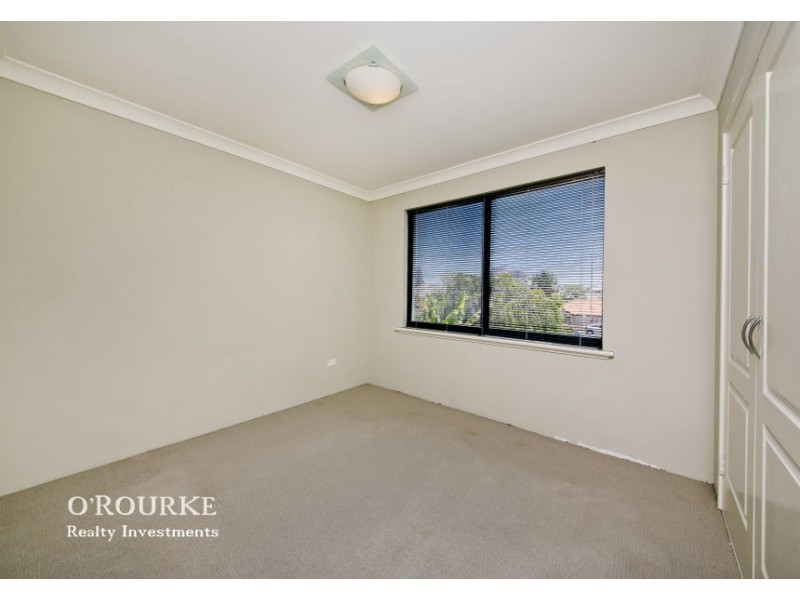 1a Bowra Avenue, Woodlands WA 6018