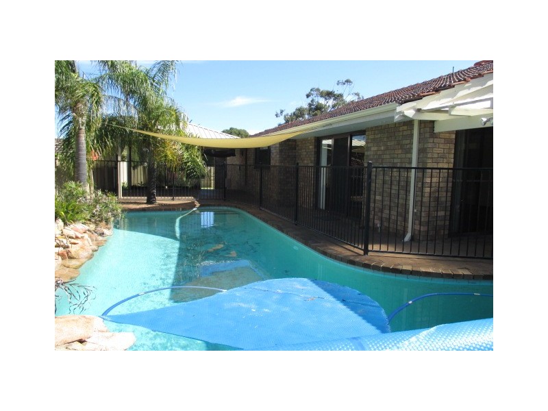 8 Brechin Court, Duncraig WA 6023