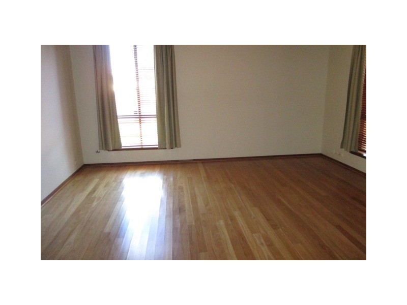 8 Brechin Court, Duncraig WA 6023