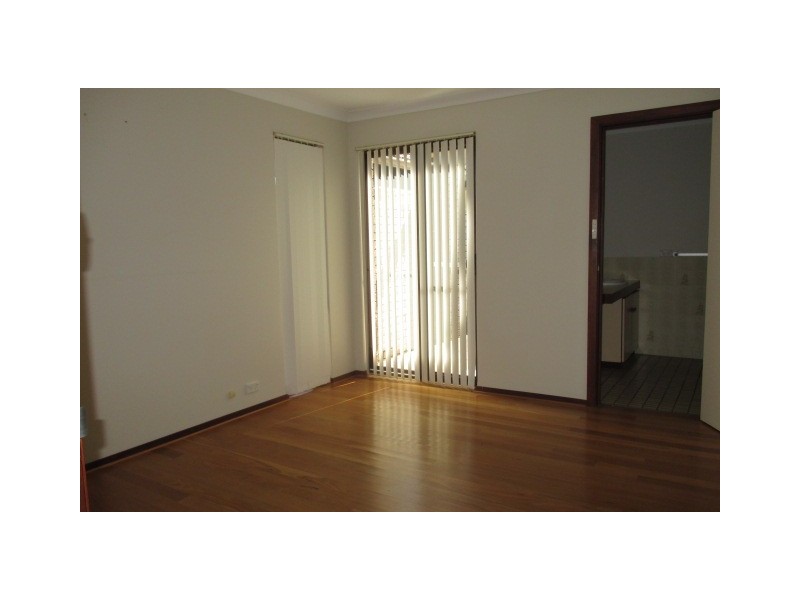 8 Brechin Court, Duncraig WA 6023