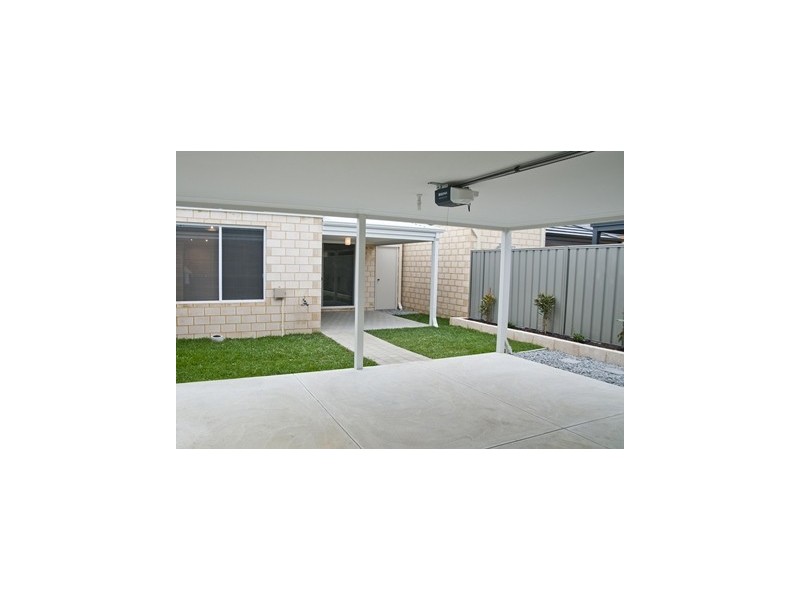 11 Harrison Lane, Madeley WA 6065