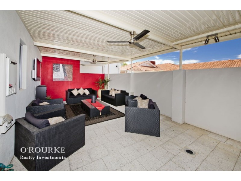 144 b Grand Promenade, Doubleview WA 6018