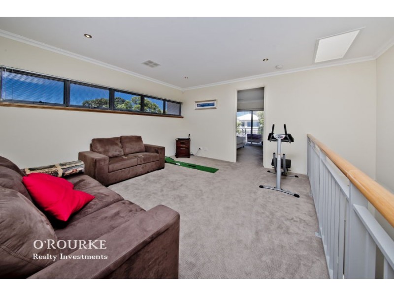 144 b Grand Promenade, Doubleview WA 6018
