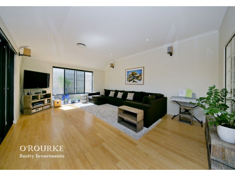 70 Grand Promenade, Karrinyup WA 6018