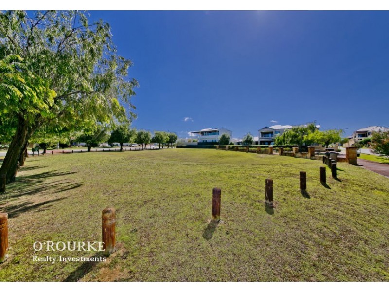 70 Grand Promenade, Karrinyup WA 6018