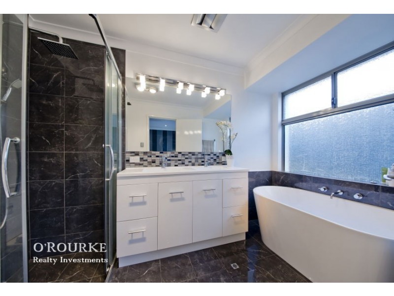 126 b Herbert Street, Doubleview WA 6018