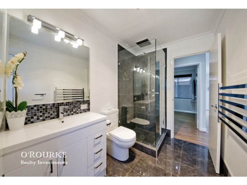 126 b Herbert Street, Doubleview WA 6018