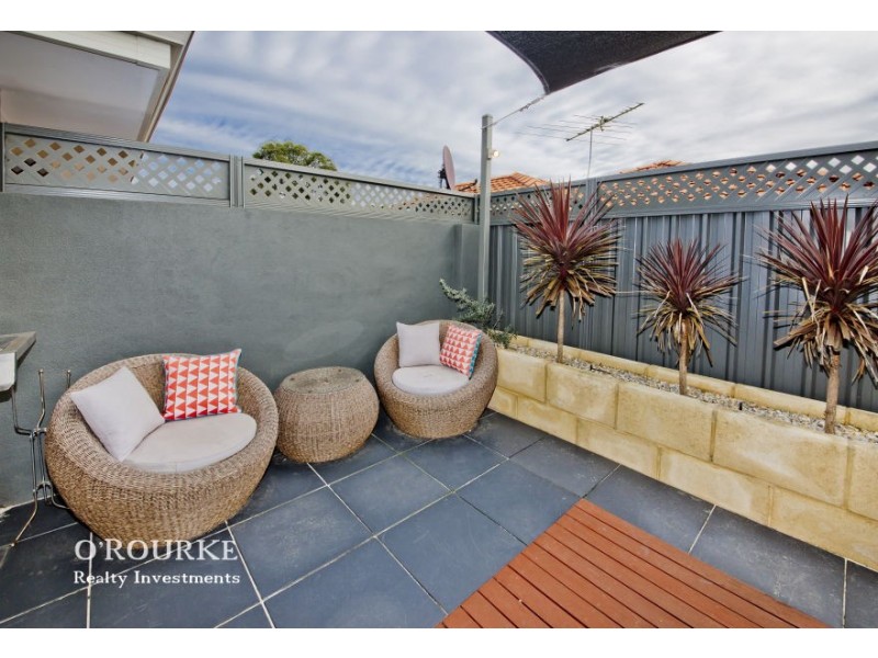 126 b Herbert Street, Doubleview WA 6018