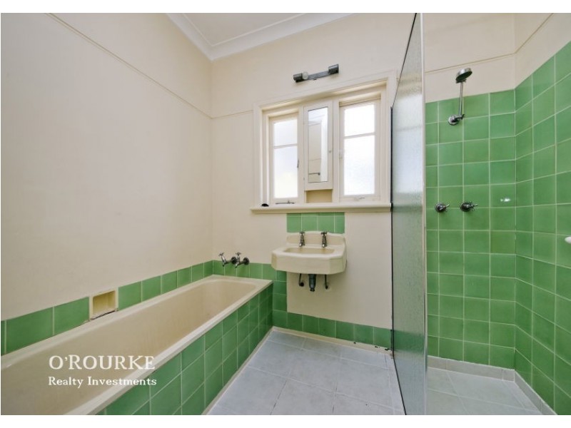 218 Ewen Street, Woodlands WA 6018