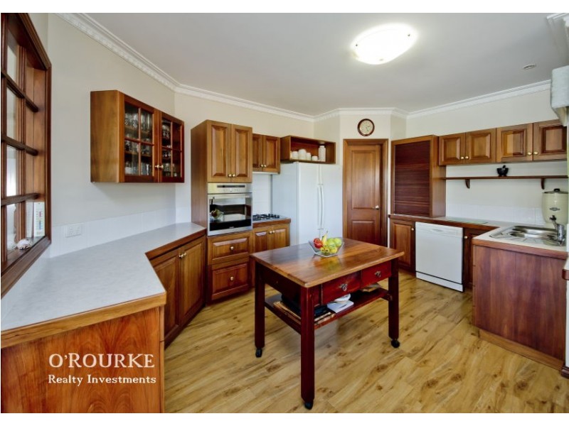 4 Raffan View, Gwelup WA 6018