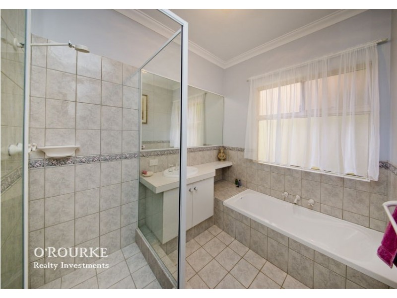 4 Raffan View, Gwelup WA 6018