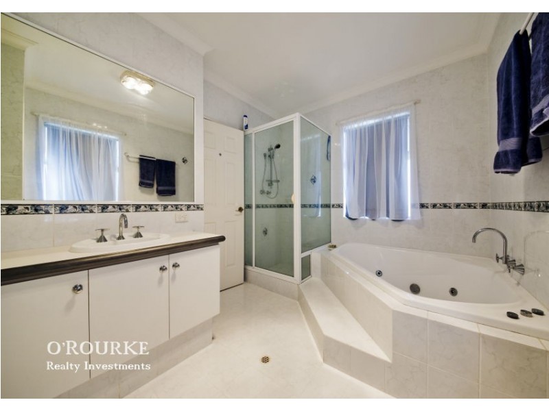 4 Raffan View, Gwelup WA 6018