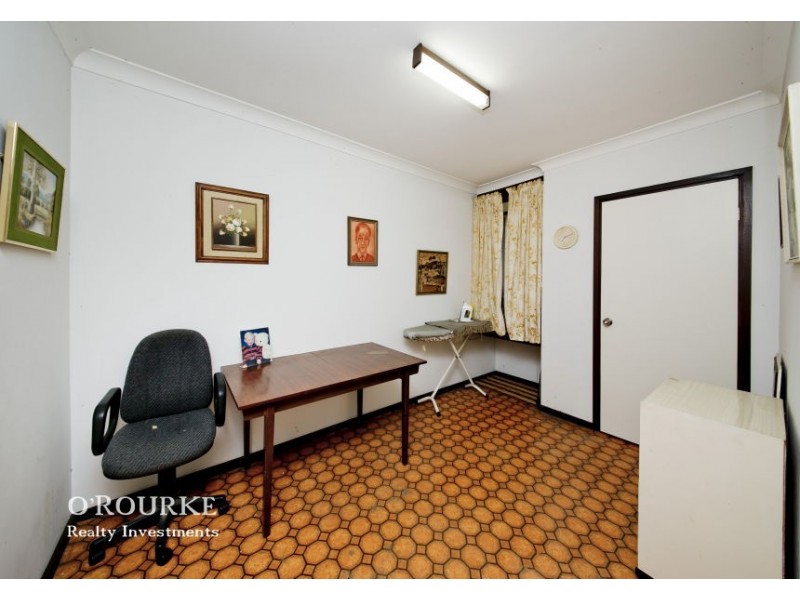 1 Combwich Court, Karrinyup WA 6018