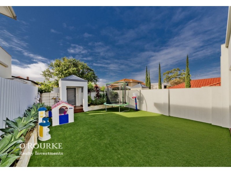 154 a Grand Promenade, Doubleview WA 6018