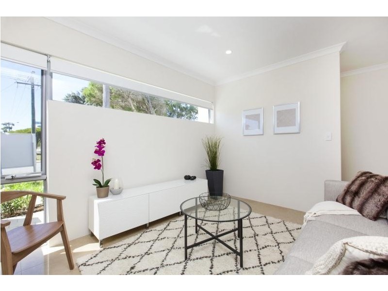 91 a Finchley Cres, Balga WA 6061