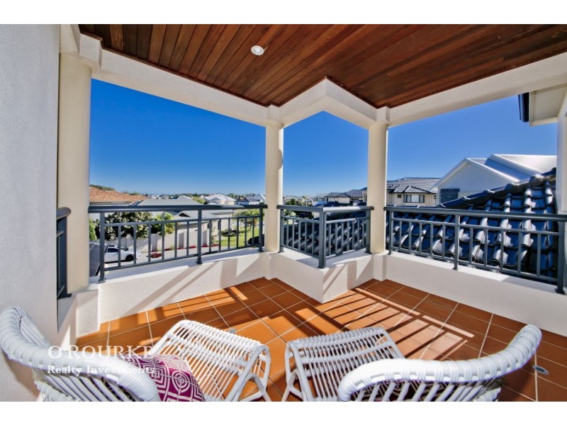 4 Algarve Way, Hillarys WA 6025