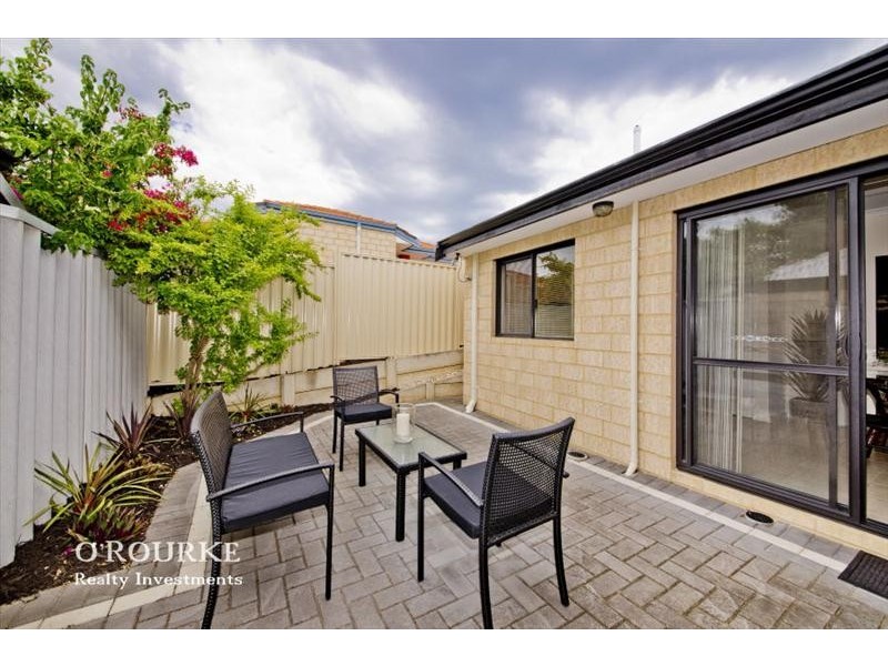 286b Huntriss Road, Doubleview WA 6018