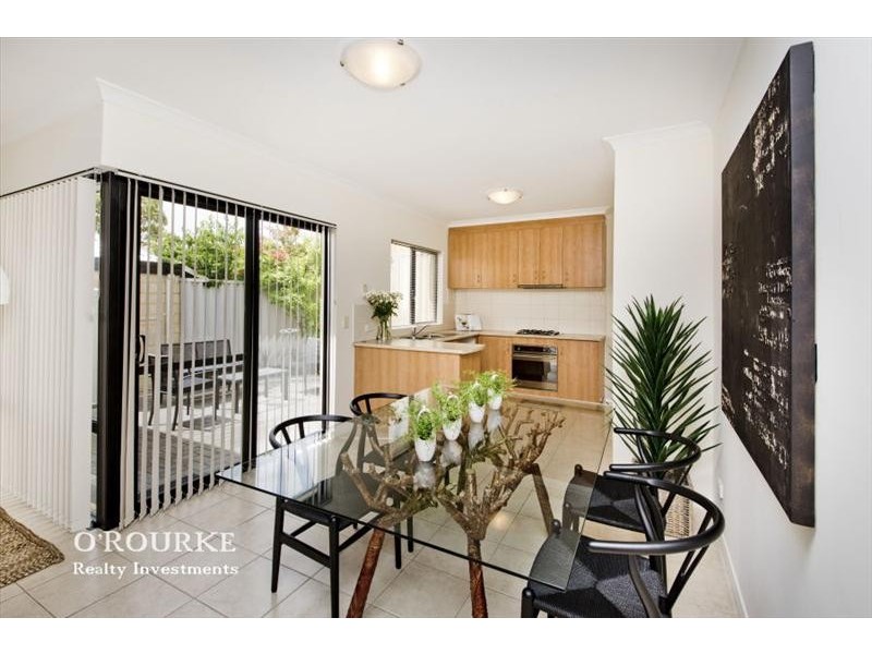 286 B Huntriss Road, Doubleview WA 6018