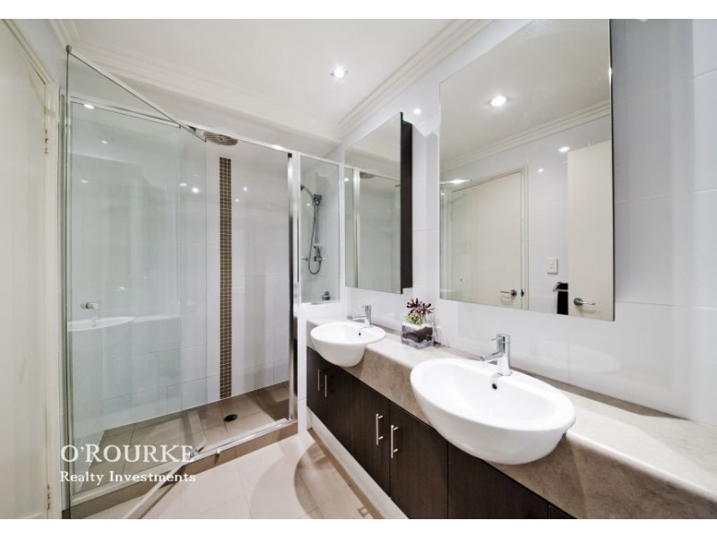 3/33 Barnes Street, Innaloo WA 6018