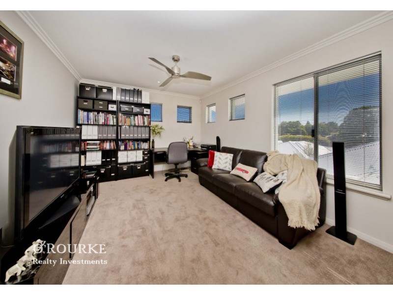 3/33 Barnes Street, Innaloo WA 6018