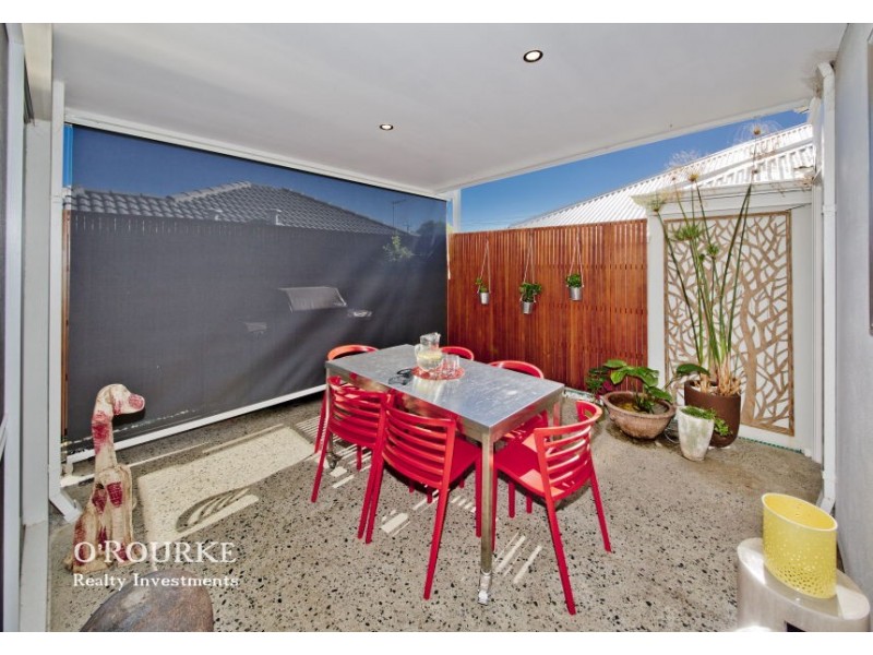3/33 Barnes Street, Innaloo WA 6018