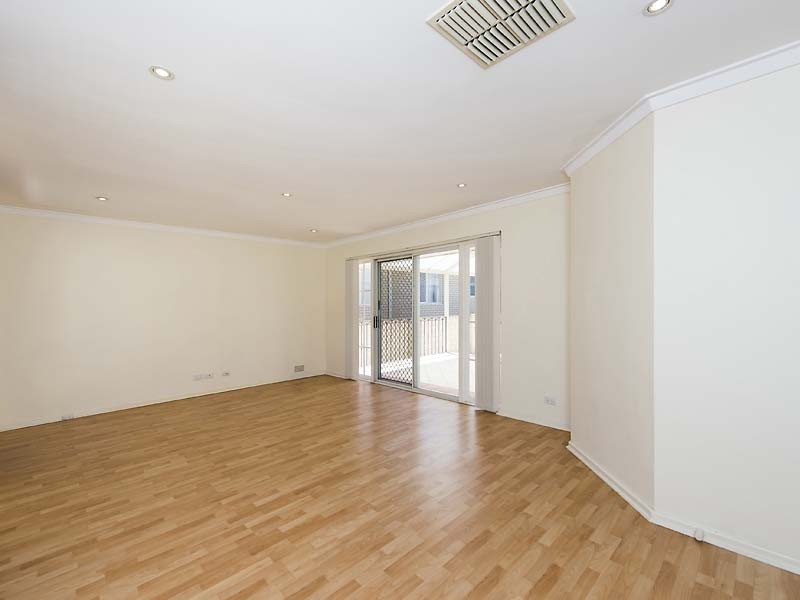 18 Wardle Road, Beaconsfield WA 6162