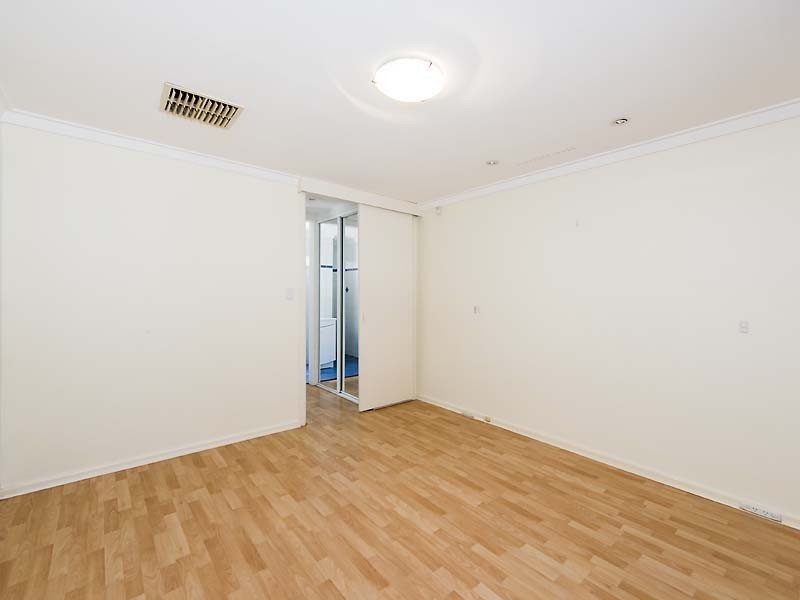 18 Wardle Road, Beaconsfield WA 6162