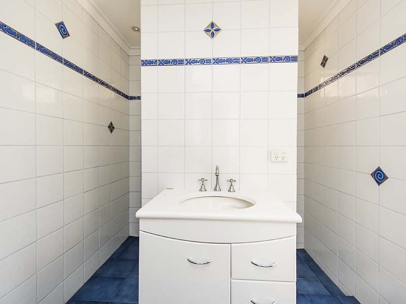 18 Wardle Road, Beaconsfield WA 6162