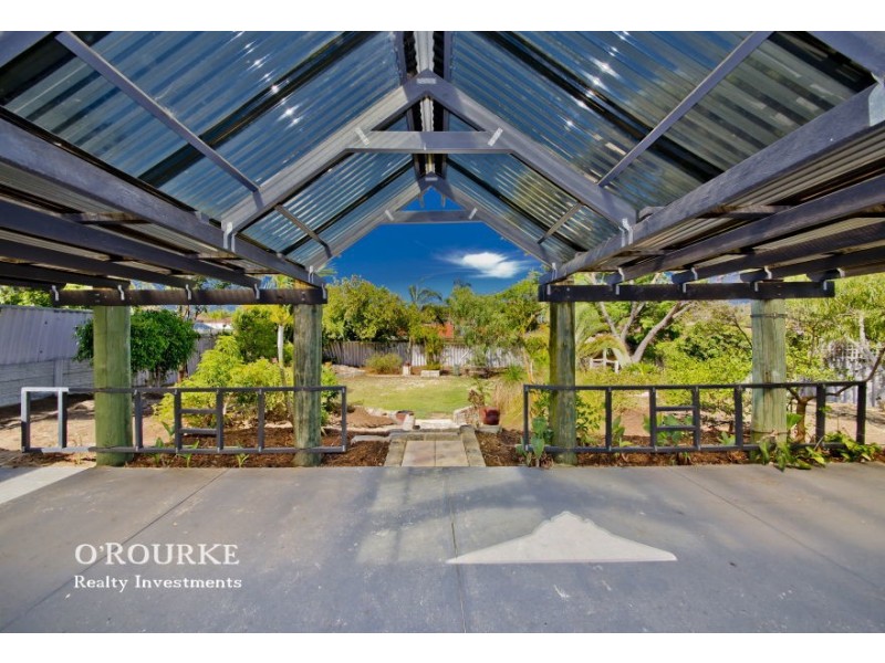 61 Adelaide Circle, Craigie WA 6025