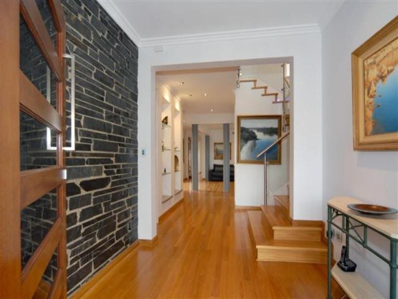 10 Abney Place, Trigg WA 6029